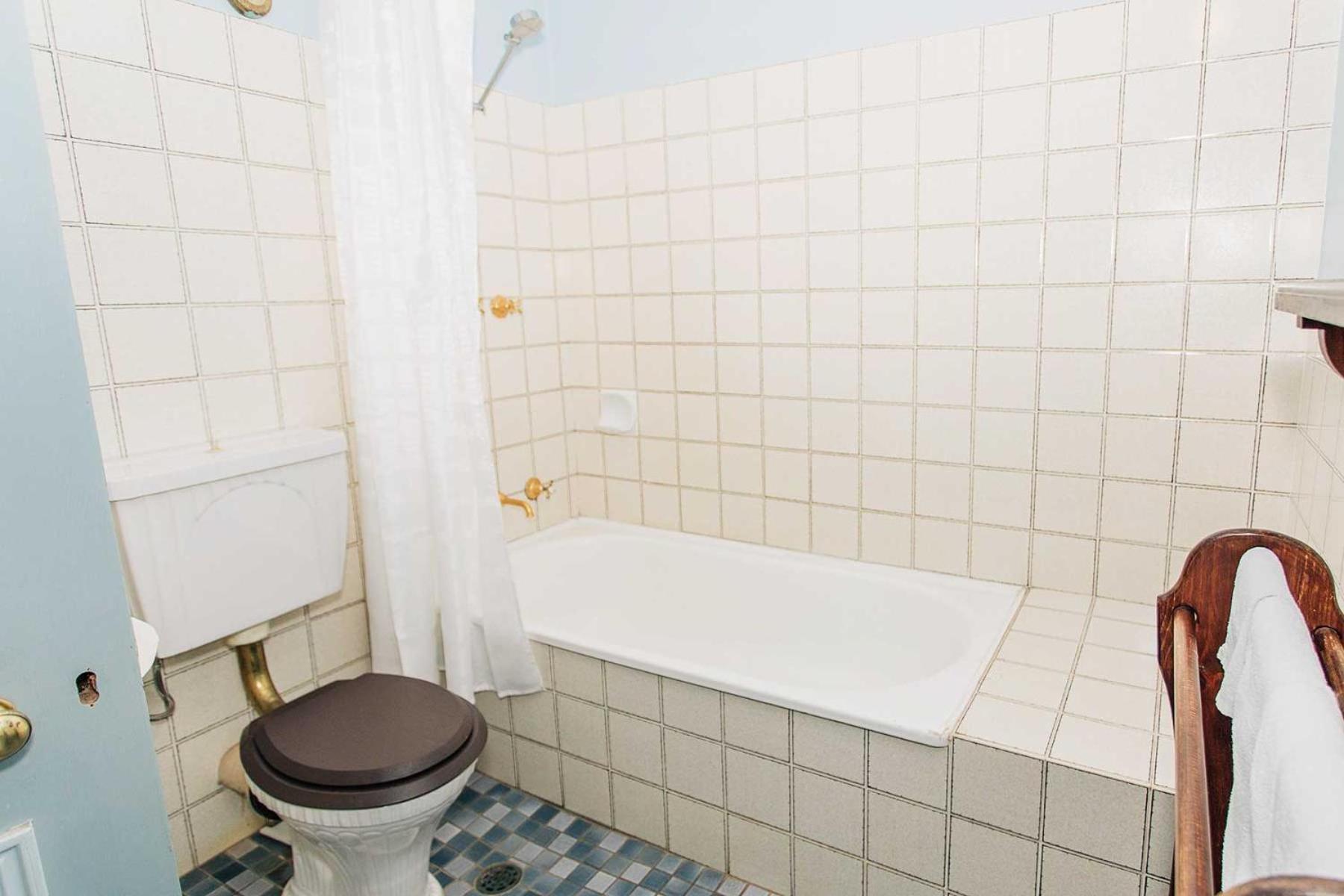 Settlers Hotel Йорк Екстериор снимка